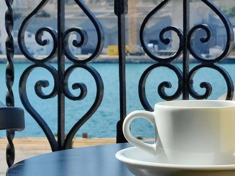 Deck 3 Savynomad Harbour Residences Wow Views Cospicua Buitenkant foto