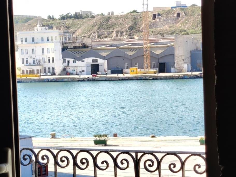 Deck 3 Savynomad Harbour Residences Wow Views Cospicua Buitenkant foto